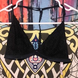 black laced victoria’s secret bralette